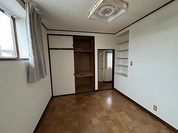 detached 岩手県奥州市胆沢小山字北笹森44-11
地図を見る