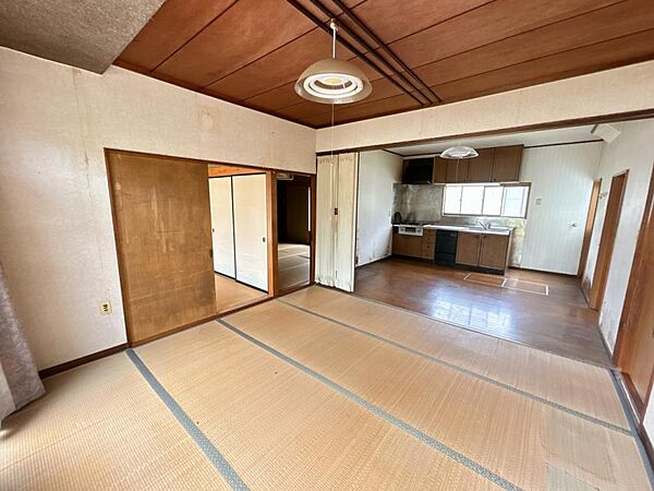detached 岩手県胆沢郡金ケ崎町西根裏小路3-3
地図を見る