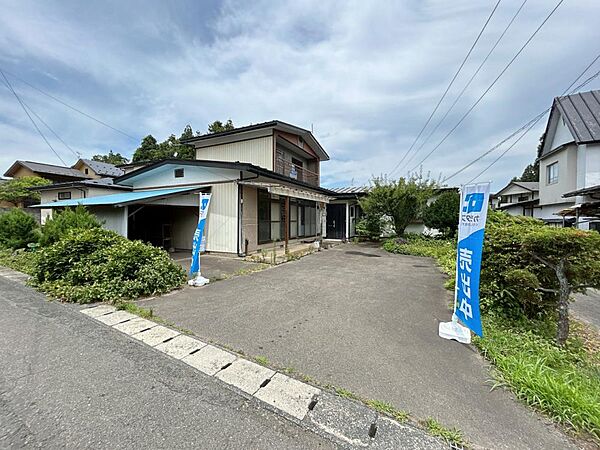 detached 岩手県胆沢郡金ケ崎町西根裏小路3-3
地図を見る