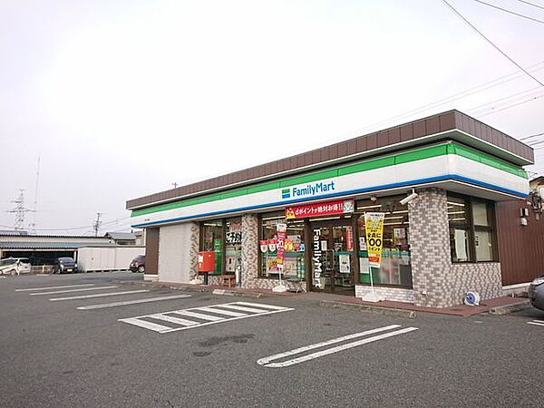 一関市立一関 【周辺環境】ファミリーマート一関千代田店まで約2.2kmです。 2600m