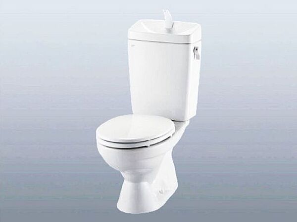 【同仕様写真】トイレはジャニス製の温水洗浄機能付きに新品交換します。キズや汚れが付きにくい加工が施してあるのでお手入れが簡単です。直接肌に触れるトイレは新品が嬉しいですよね。