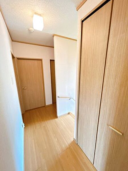 【現況販売】2階廊下です。