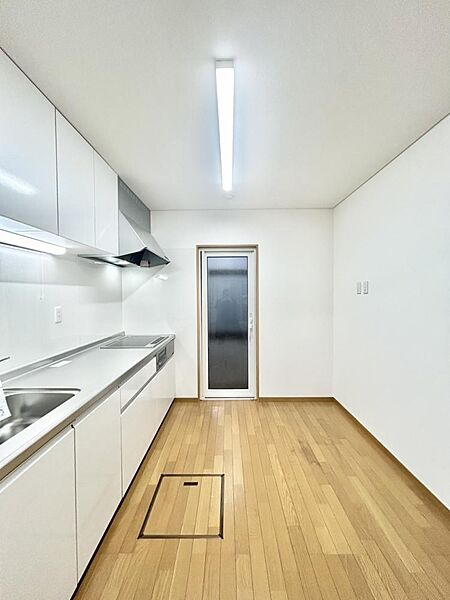 detached 秋田県南秋田郡八郎潟町字昼根下92-2
地図を見る