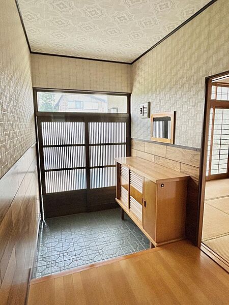 detached 秋田県南秋田郡八郎潟町字中田235-2
地図を見る
