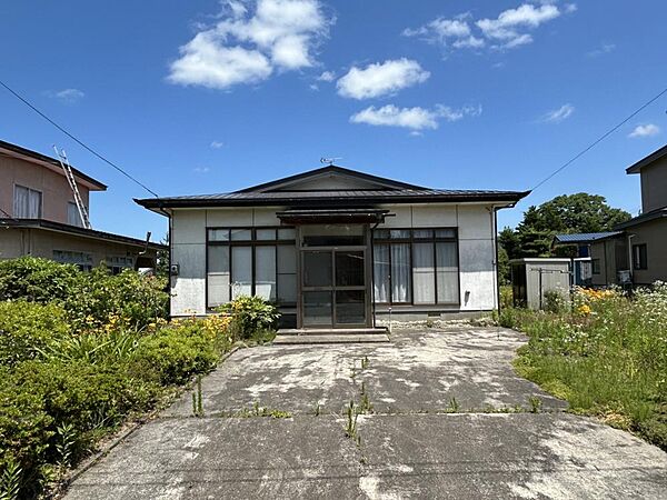 detached 秋田県南秋田郡八郎潟町字中田235-2
地図を見る
