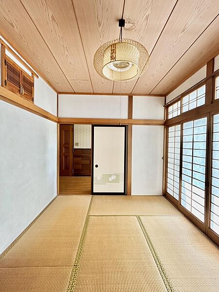 detached 秋田県南秋田郡八郎潟町字中田235-2
地図を見る