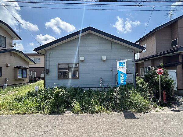 detached 秋田県潟上市飯田川飯塚字塞ノ神78-5
地図を見る