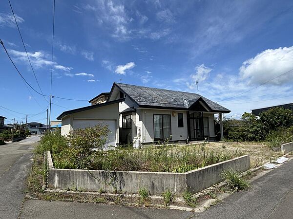 detached 秋田県潟上市天王字北野125-13
地図を見る