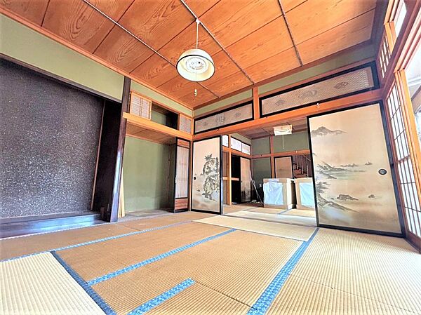 detached 秋田県大仙市大曲戸巻町5-14-7
地図を見る