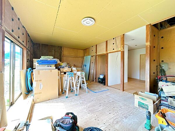 detached 秋田県湯沢市小野字小町22-5
地図を見る