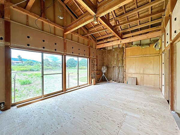 detached 秋田県湯沢市小野字小町22-5
地図を見る