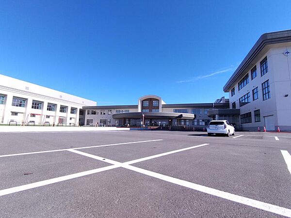 detached 秋田県横手市十文字町上鍋倉字西坊田野7-30
地図を見る