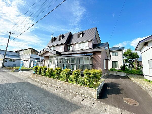 detached 秋田県横手市睦成字八幡田31-6
地図を見る