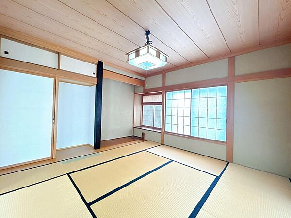 detached 秋田県横手市睦成字八幡田31-6
地図を見る