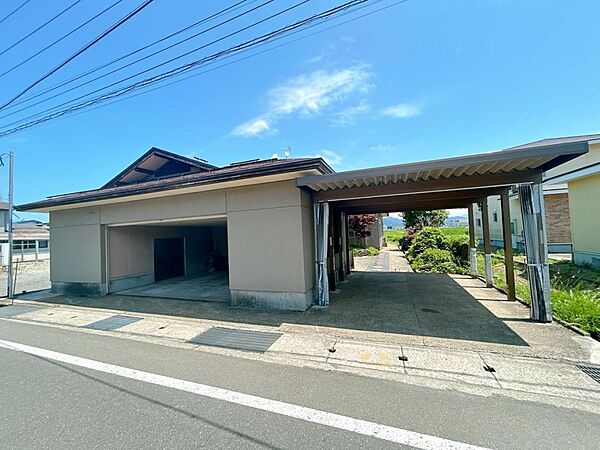 detached 秋田県横手市横手町字六ノ口89
地図を見る