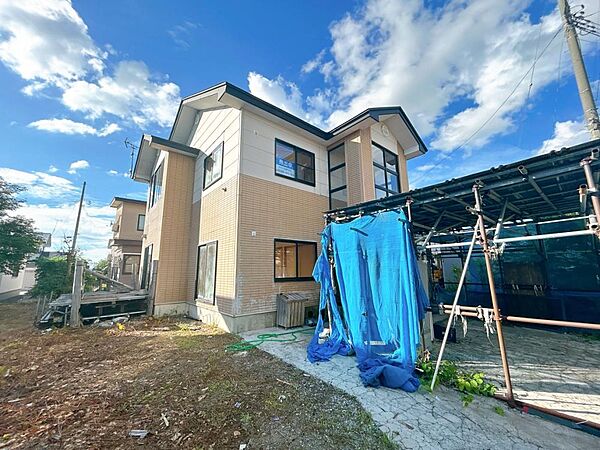 detached 秋田県湯沢市杉沢字森道上185-25
地図を見る