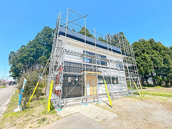 外観：305000008085