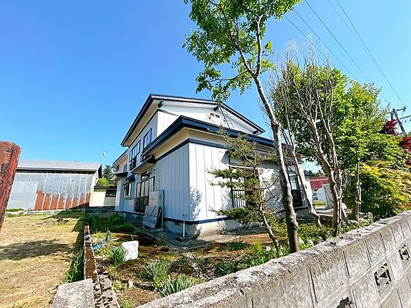 【リフォーム中】外観を別角度から撮影しました。