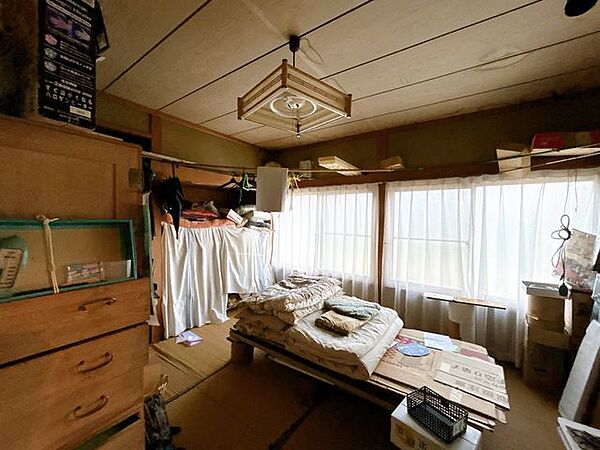 【現況販売】北側8畳の和室です。