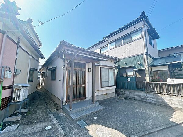 detached 山形県酒田市南新町1丁目8-30
地図を見る