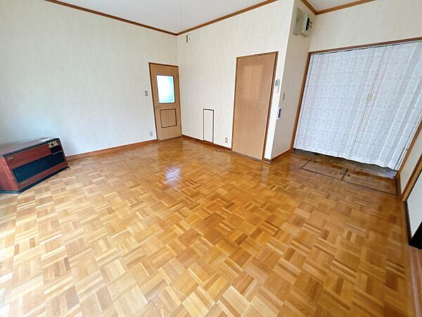 detached 山形県酒田市亀ケ崎3丁目2-64
地図を見る