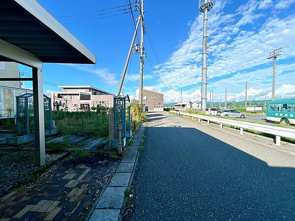 detached 山形県東田川郡庄内町余目字館之内73-26
地図を見る