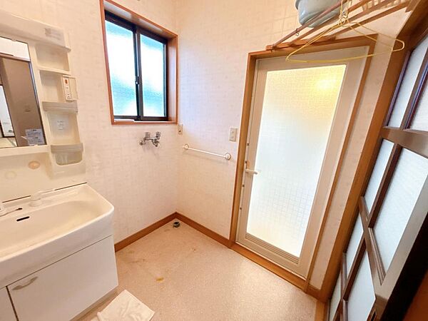 detached 山形県東田川郡庄内町余目字矢口89-1
地図を見る