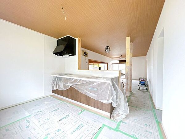【リフォーム中】現状和室ですが、ＬＤＫの一部にリフォームします。大幅な間取り変更を行うため是非現地でご内覧ください。