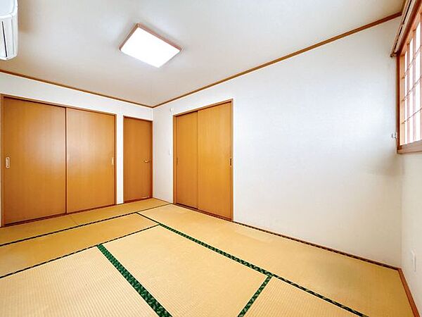 【リフォーム中】一階約7.5畳和室です。畳の表替え、壁はクロス張替え工事を実施します。心安らぐ空間に仕上げます。