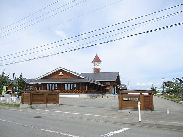 東郷小学校まで1800ｍ（徒歩23分）