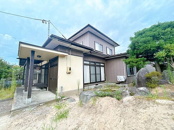 【現況販売】外観を別角度から撮影しました。