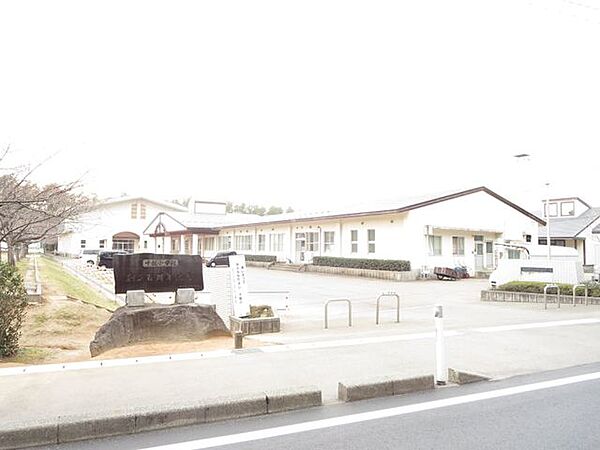 酒田市立十坂小学校まで約1600ｍ（徒歩約20分）
