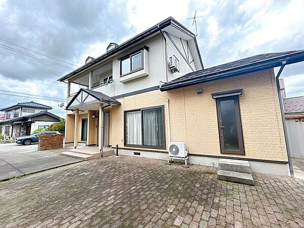【現況販売】外観を別角度から撮影しました。