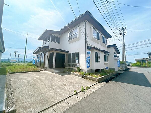 detached 山形県村山市楯岡鶴ケ町1丁目13-5
地図を見る