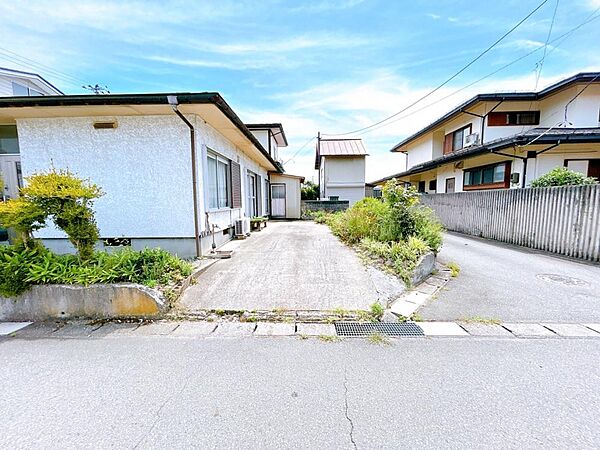 detached 山形県寒河江市緑町130
地図を見る