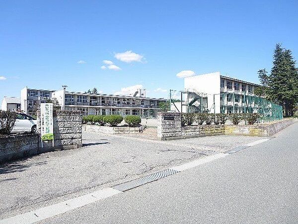 天童市立第二中学校2300ｍ(徒歩29分)