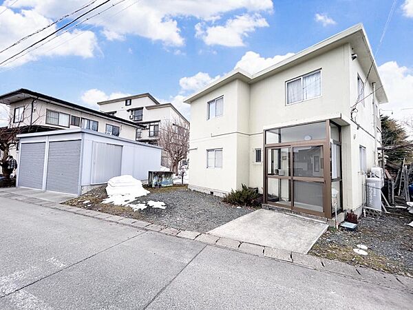 detached 山形県米沢市通町6丁目14-8
地図を見る