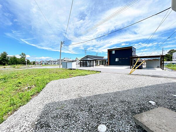 detached 山形県米沢市通町6丁目14-8
地図を見る