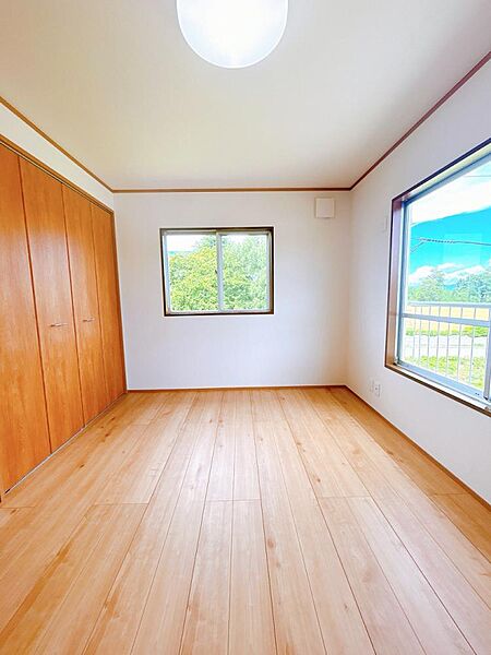 detached 山形県米沢市通町6丁目14-8
地図を見る