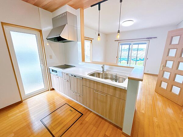 detached 山形県南陽市三間通709-6
地図を見る