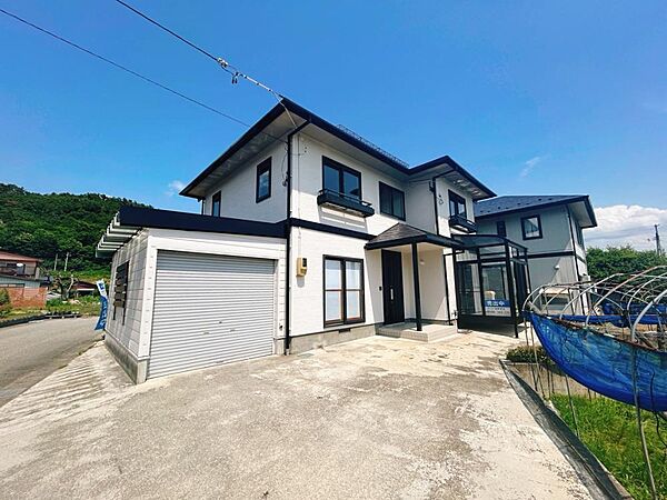 detached 山形県南陽市三間通709-6
地図を見る