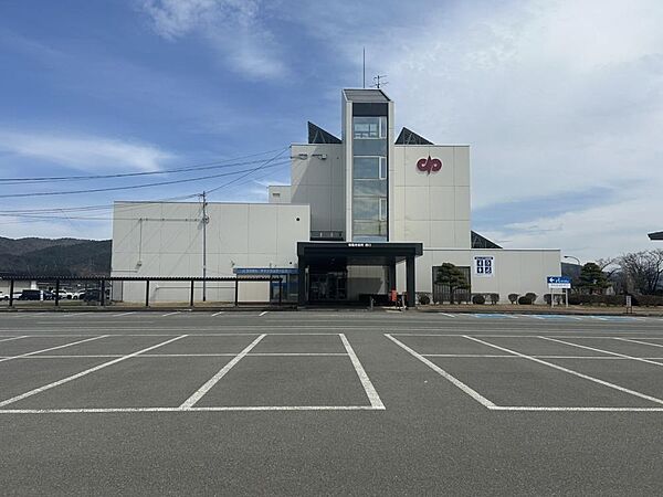 detached 山形県南陽市三間通709-6
地図を見る