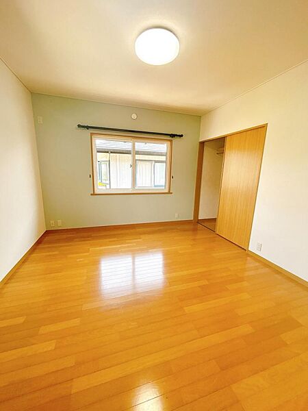 detached 山形県南陽市三間通709-6
地図を見る