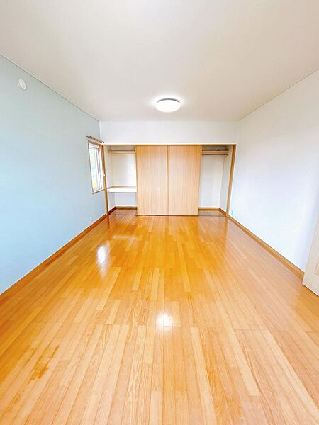 detached 山形県南陽市三間通709-6
地図を見る