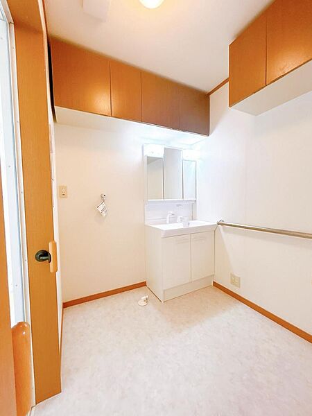 detached 山形県米沢市中田町858-19
地図を見る