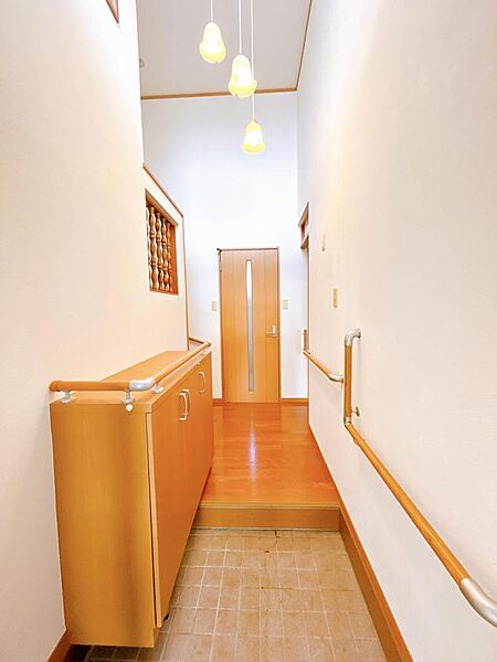 detached 山形県米沢市中田町858-19
地図を見る