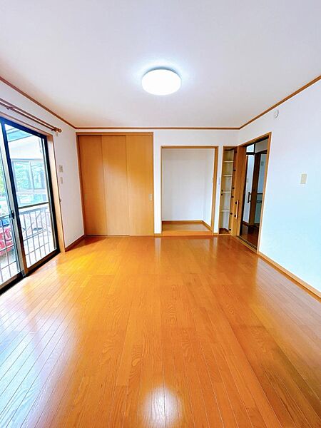detached 山形県米沢市中田町858-19
地図を見る