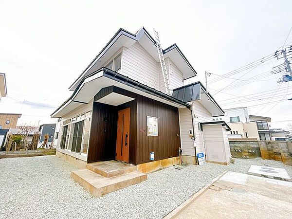 【リフォーム済／外観】外壁・屋根塗装しました。