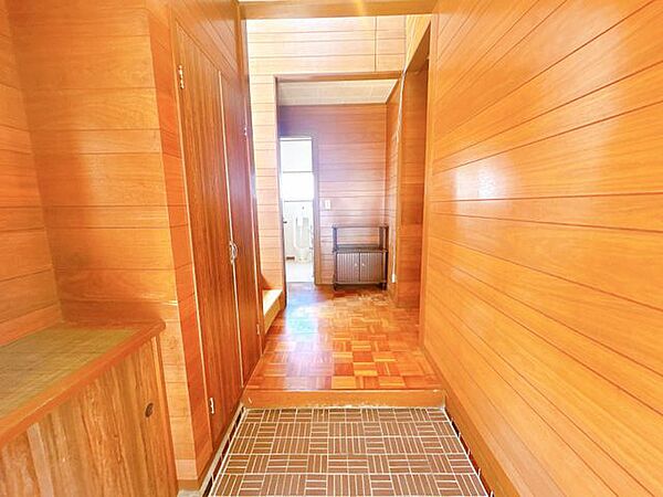 【リフォーム中／玄関】シューズボックス交換をします。