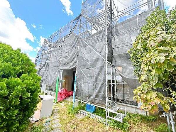 価格には消費税を含みます。自社物件につき随時ご案内可能。内覧希望の方はお電話ください。